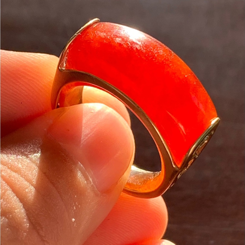 14kt yellow gold Red Jade Ring - Picture 5 of 11